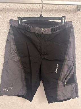 Descente Men’s Black Lightweight Sport Shorts